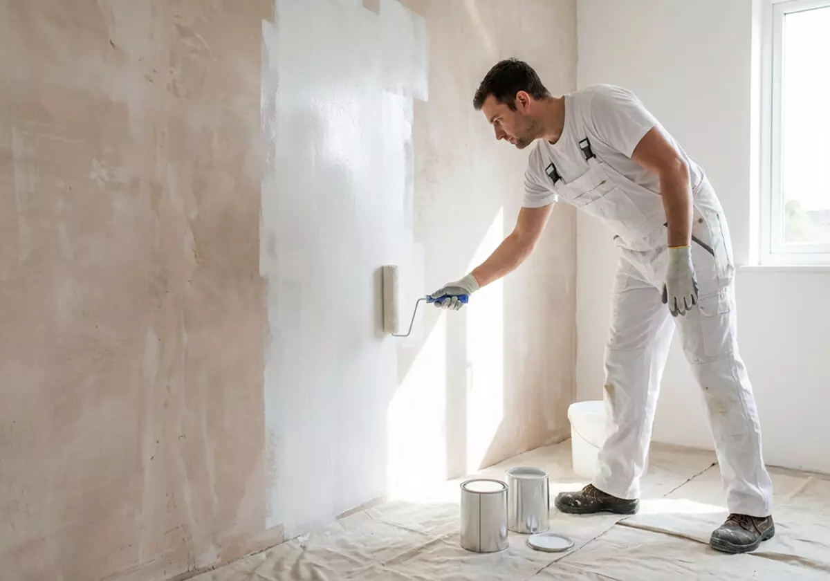 67551087_como-aplicar-fundo-preparador-e-selador-do-jeito-certo.webp